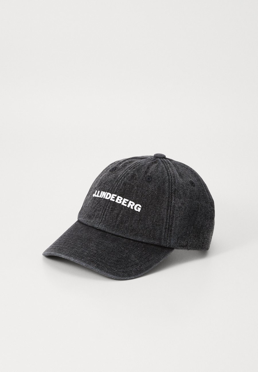 Бейсболка J.LINDEBERG PITSTOP CAP, Black
Бейсболка J.LINDEBERG PITSTOP CAP, Black