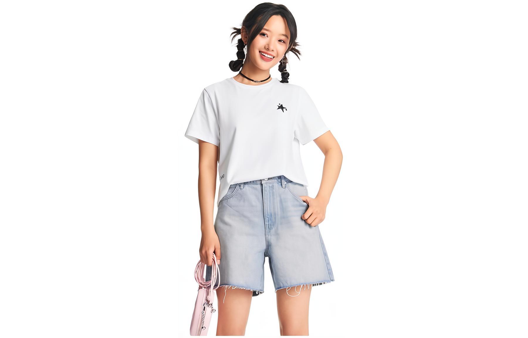 Lee Женские джинсовые шорты светло-голубые
Lee Женские джинсовые шорты светло-голубые