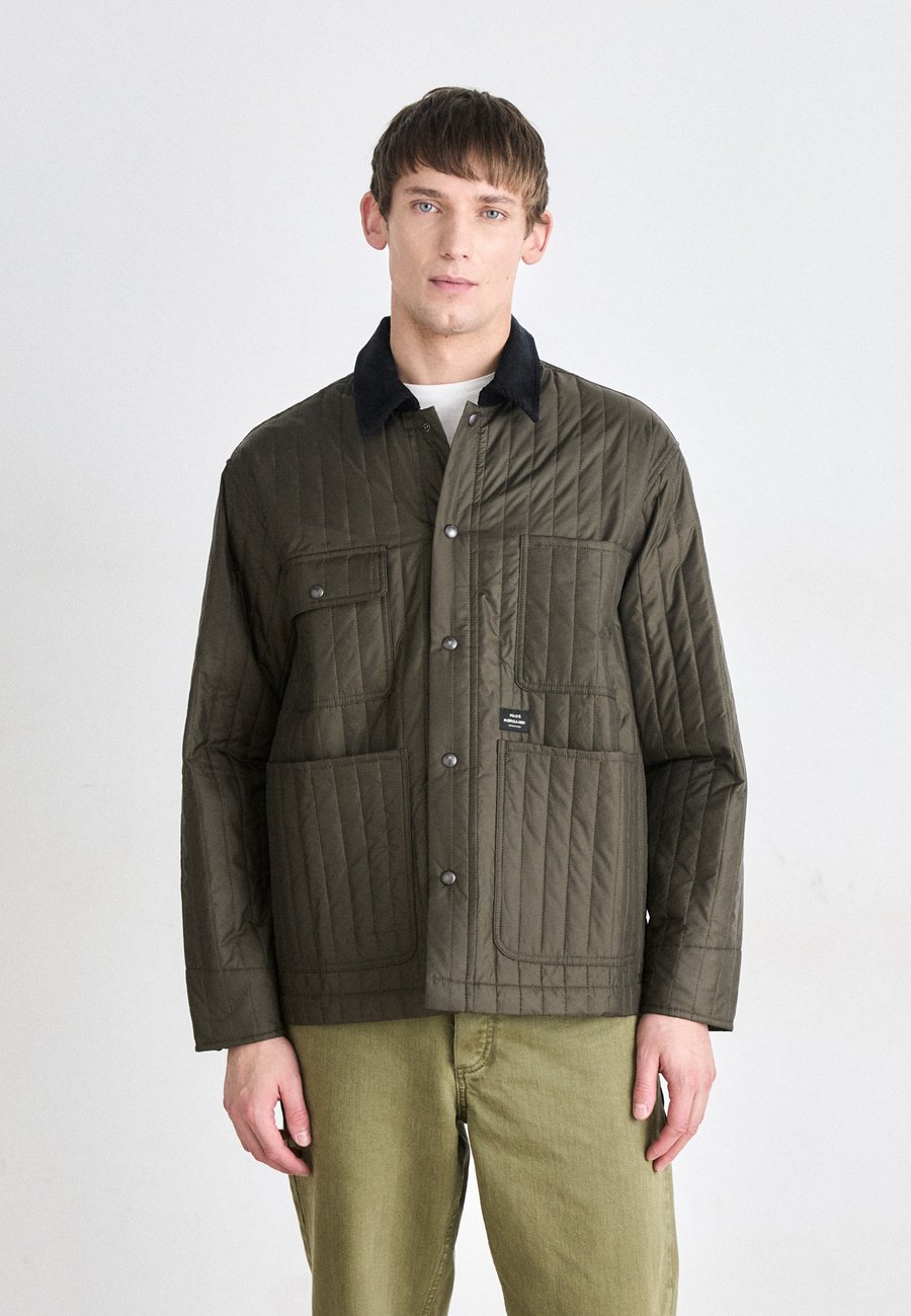 Куртка Mads Nørgaard CHORE JACKET, Forest Night/Dark Green
Куртка Mads Nørgaard CHORE JACKET, Forest Night/Dark Green