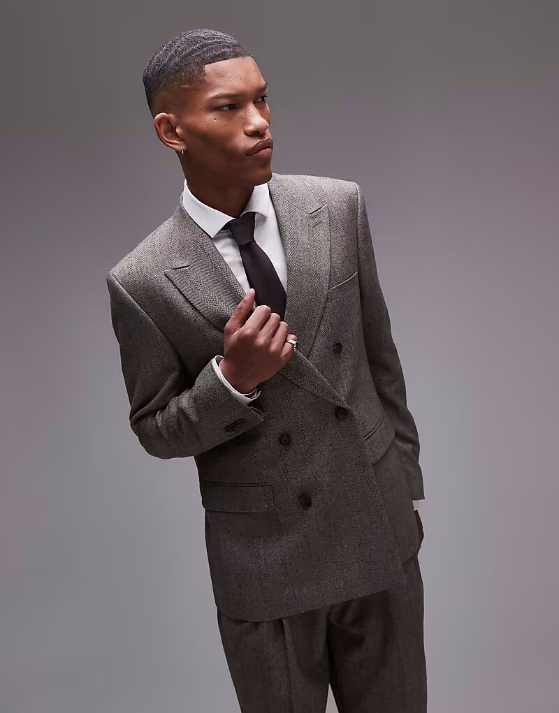 Пиджак Topman Premium свободного кроя из коричневой шерсти с узором «в ёлочку»
Пиджак Topman Premium свободного кроя из коричневой шерсти с узором «в ёлочку»