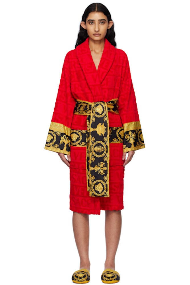 Красный халат «I Heart Baroque» Versace Underwear
Красный халат «I Heart Baroque» Versace Underwear