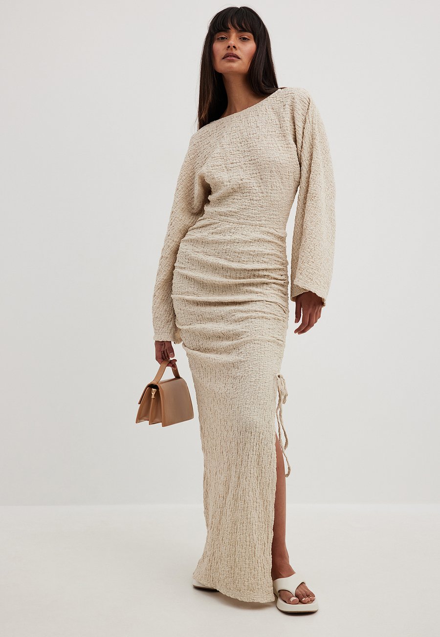 Платье NA-KD MIT KORDELZUG, Beige
Платье NA-KD MIT KORDELZUG, Beige