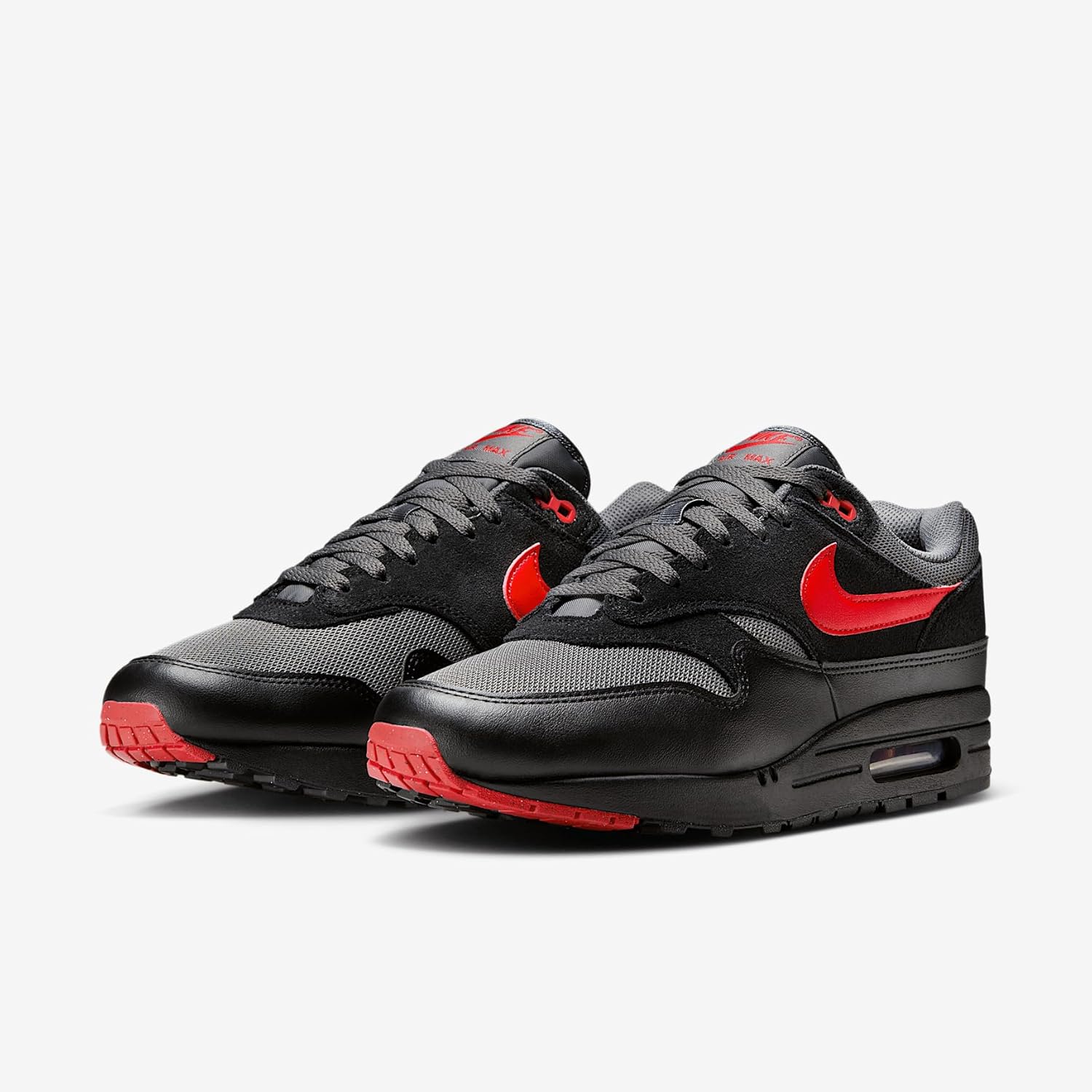 Мужские кроссовки Nike Air Max 1, Black University Red Iron Grey
Мужские кроссовки Nike Air Max 1, Black University Red Iron Grey