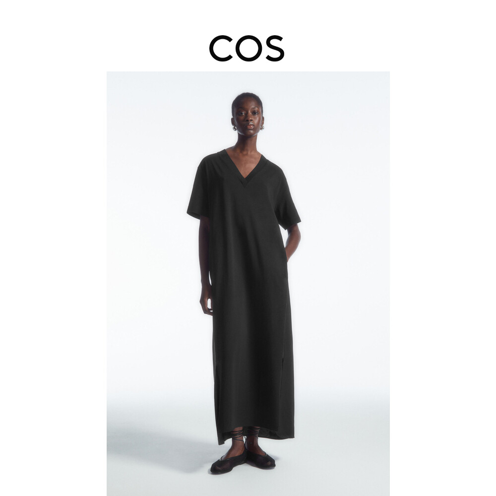 Платье летнее Cos с V-образным вырезом, черный
Платье летнее Cos с V-образным вырезом, черный