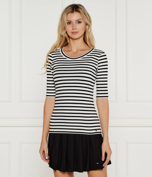 Футболка женская Marc Cain с длинным рукавом в полоску, черно-белый
Футболка женская Marc Cain с длинным рукавом в полоску, черно-белый