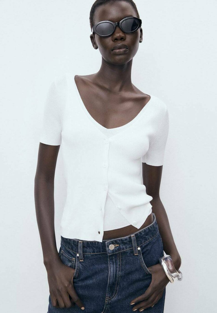 Кардиган Mango Cardigan, White
Кардиган Mango Cardigan, White