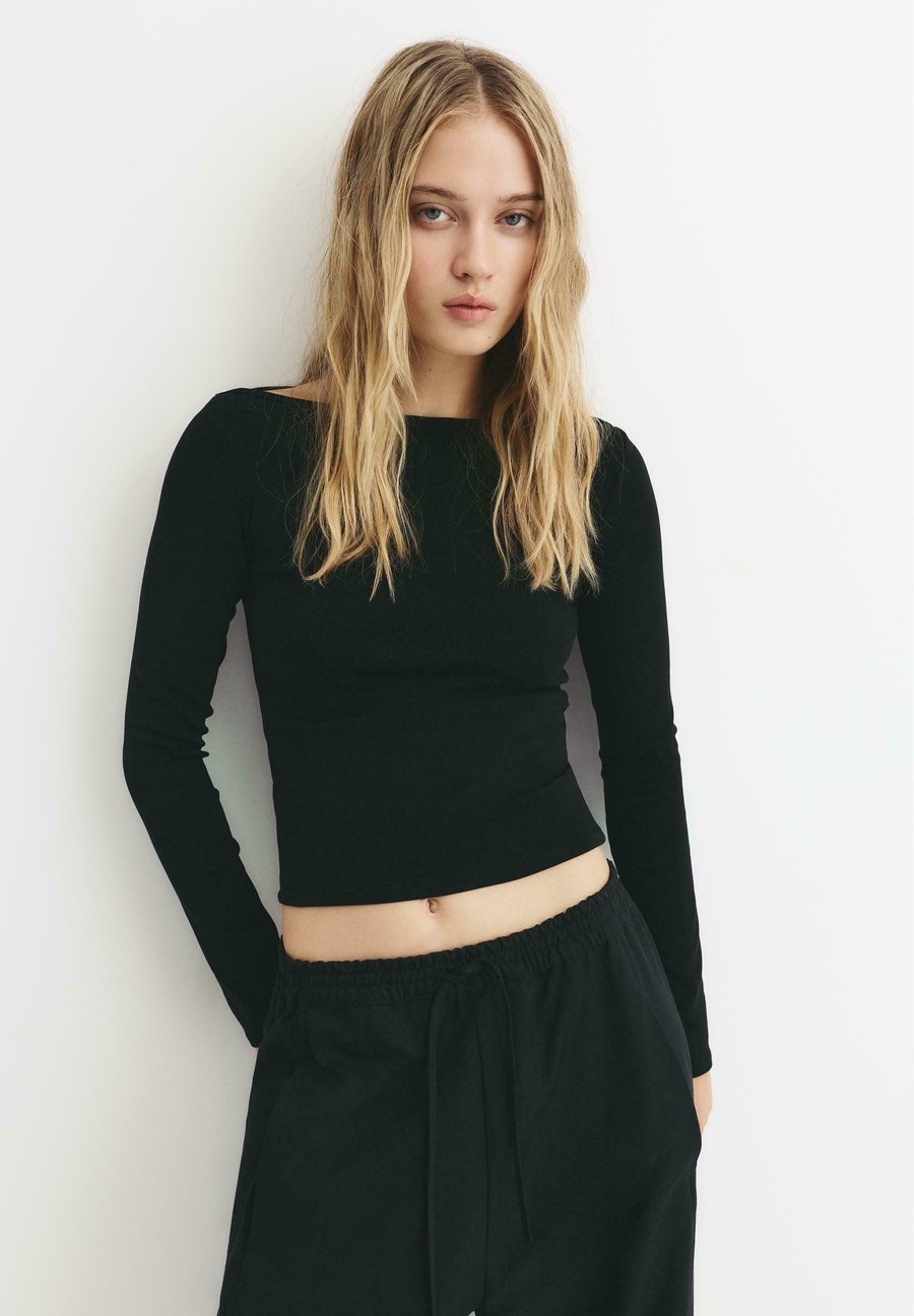 Топ PULL&BEAR BASIC, Black
Топ PULL&BEAR BASIC, Black