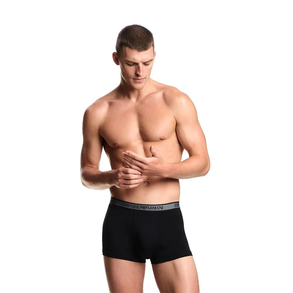 Боксеры Emporio Armani Core Logoband Trunk 3 units, черный
Боксеры Emporio Armani Core Logoband Trunk 3 units, черный