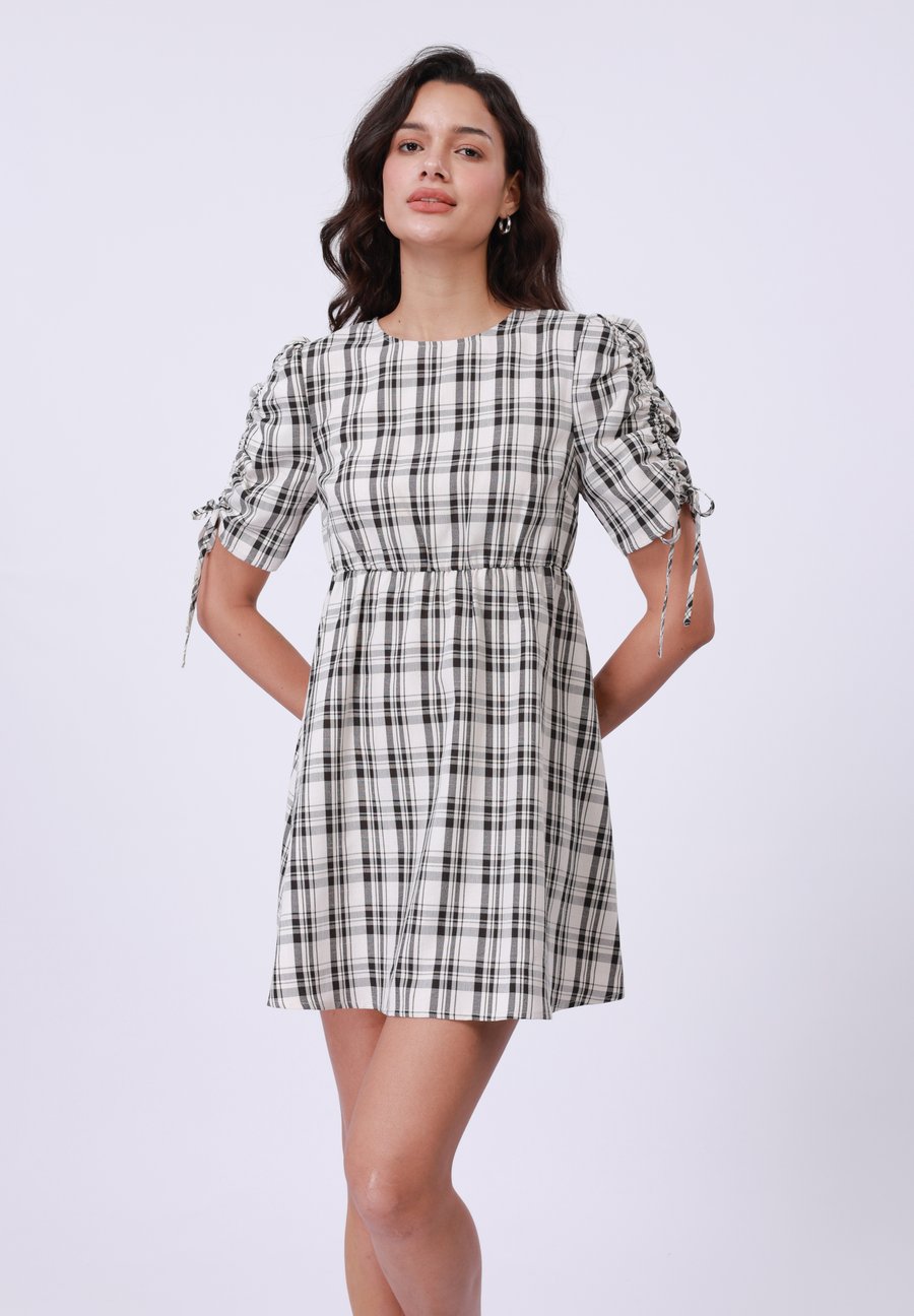 Платье Even&Odd Day dress, Ecru/Grey/Beige
Платье Even&Odd Day dress, Ecru/Grey/Beige