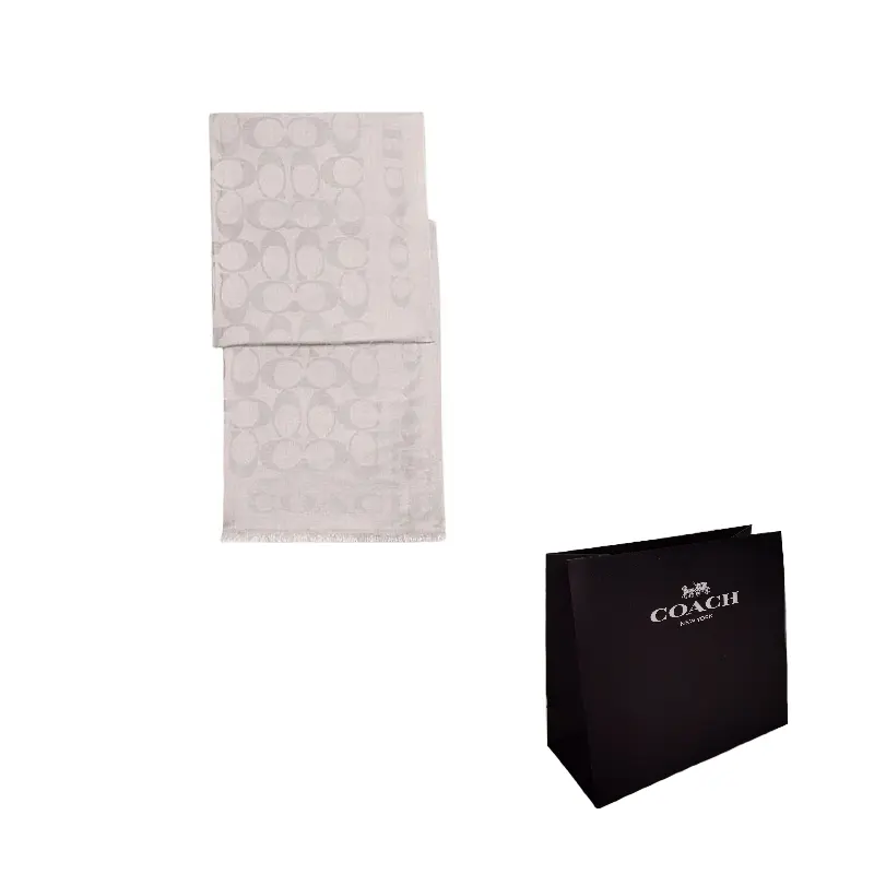 Женский шелковый шарф COACH 
Женский шелковый шарф COACH