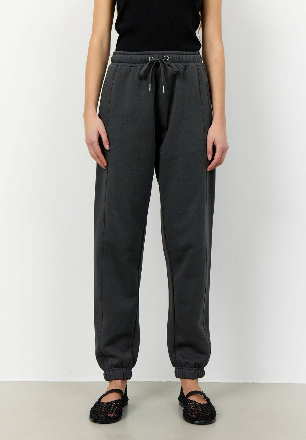 Спортивные брюки Levete Room, черный
Спортивные брюки Levete Room, черный