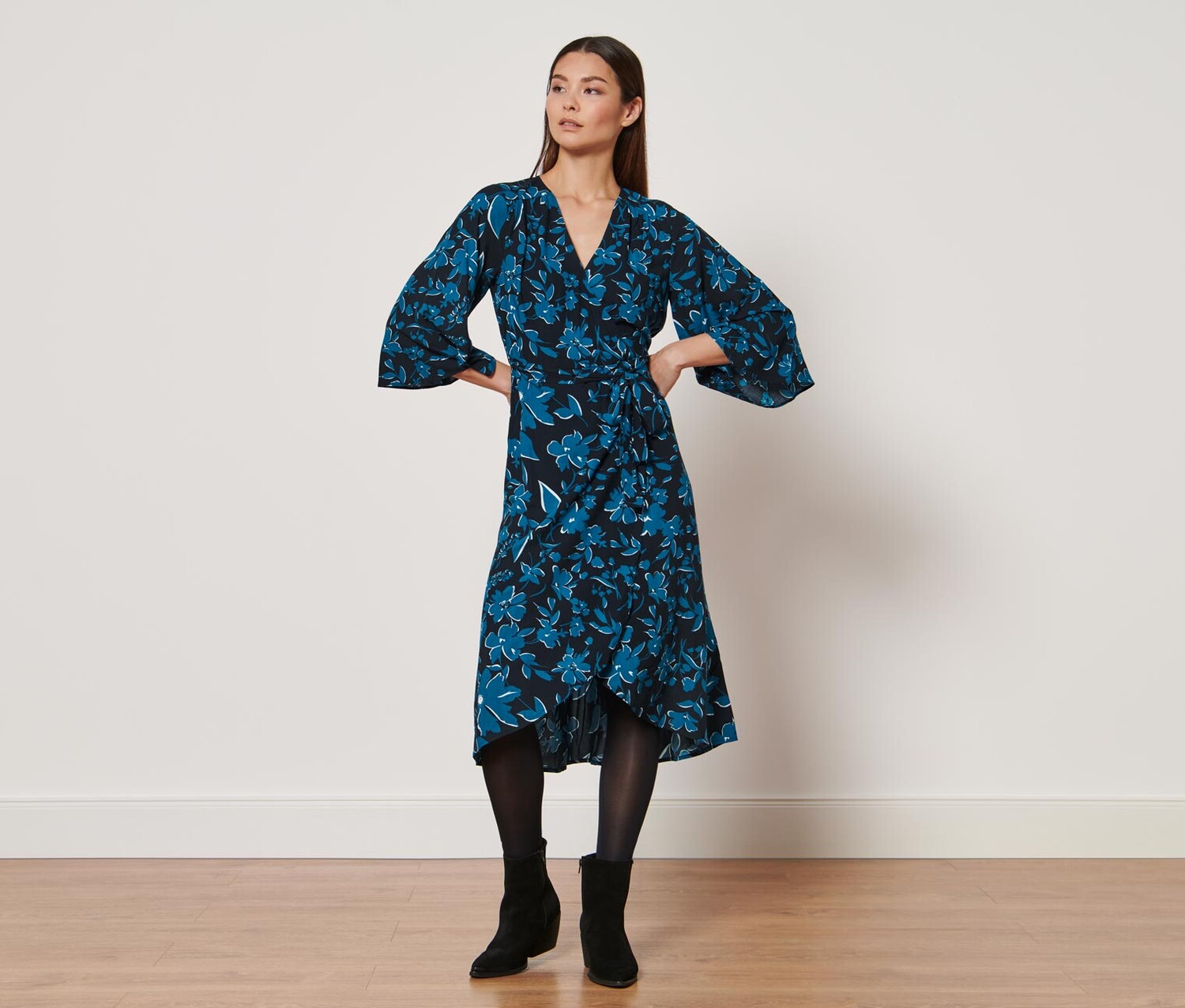 Платье с принтом Tchibo
Платье с принтом Tchibo