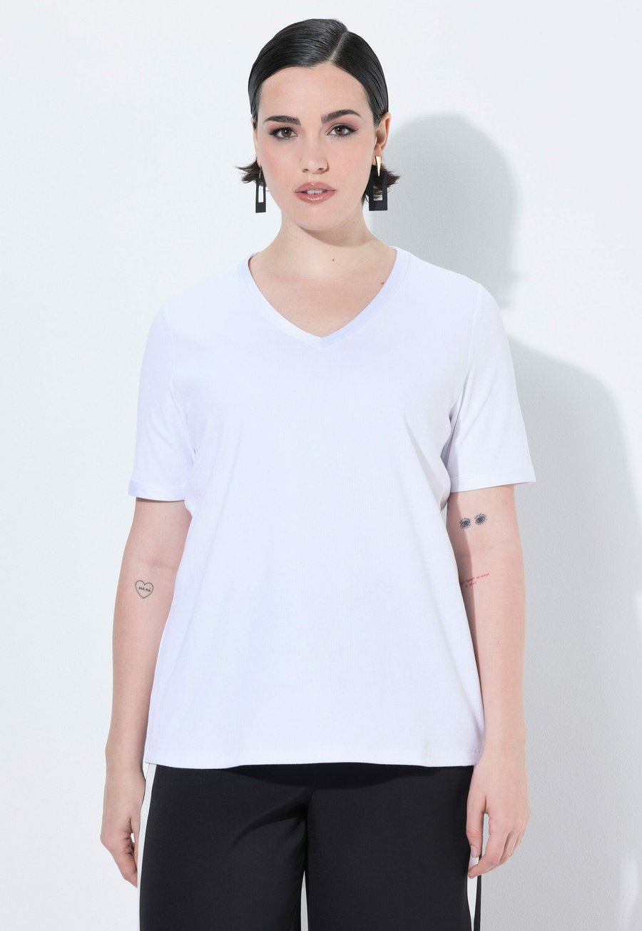 Футболка Ulla Popken SHORT SLEEVE, Snow White/White, Белый, Футболка Ulla Popken SHORT SLEEVE, Snow White/White
Футболка Ulla Popken SHORT SLEEVE, Snow White/White, Белый, Футболка Ulla Popken SHORT SLEEVE, Snow White/White