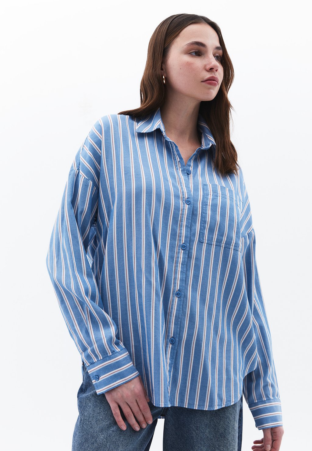 Блузка на пуговицах MIT MODISCHEN STREIFEN OXXO, синий
Блузка на пуговицах MIT MODISCHEN STREIFEN OXXO, синий