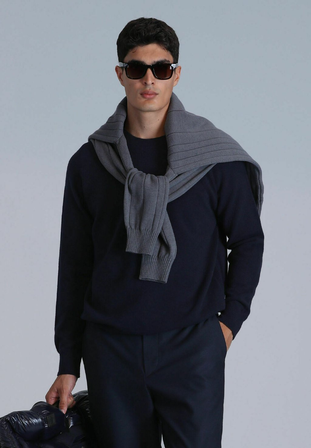 Джемпер MOON Lufian, синий
Джемпер MOON Lufian, синий