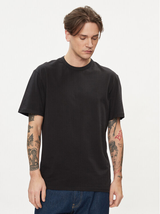 Футболка стандартного кроя Only & Sons, черный
Футболка стандартного кроя Only & Sons, черный