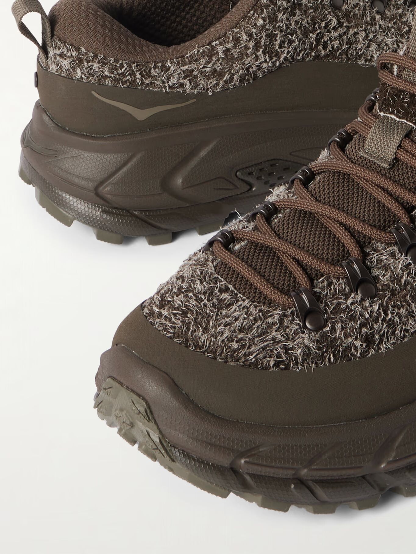 Кроссовки Tor Summit из фактурной замши и сетки с резиновой отделкой HOKA, коричневый 
Кроссовки Tor Summit из фактурной замши и сетки с резиновой отделкой HOKA, коричневый