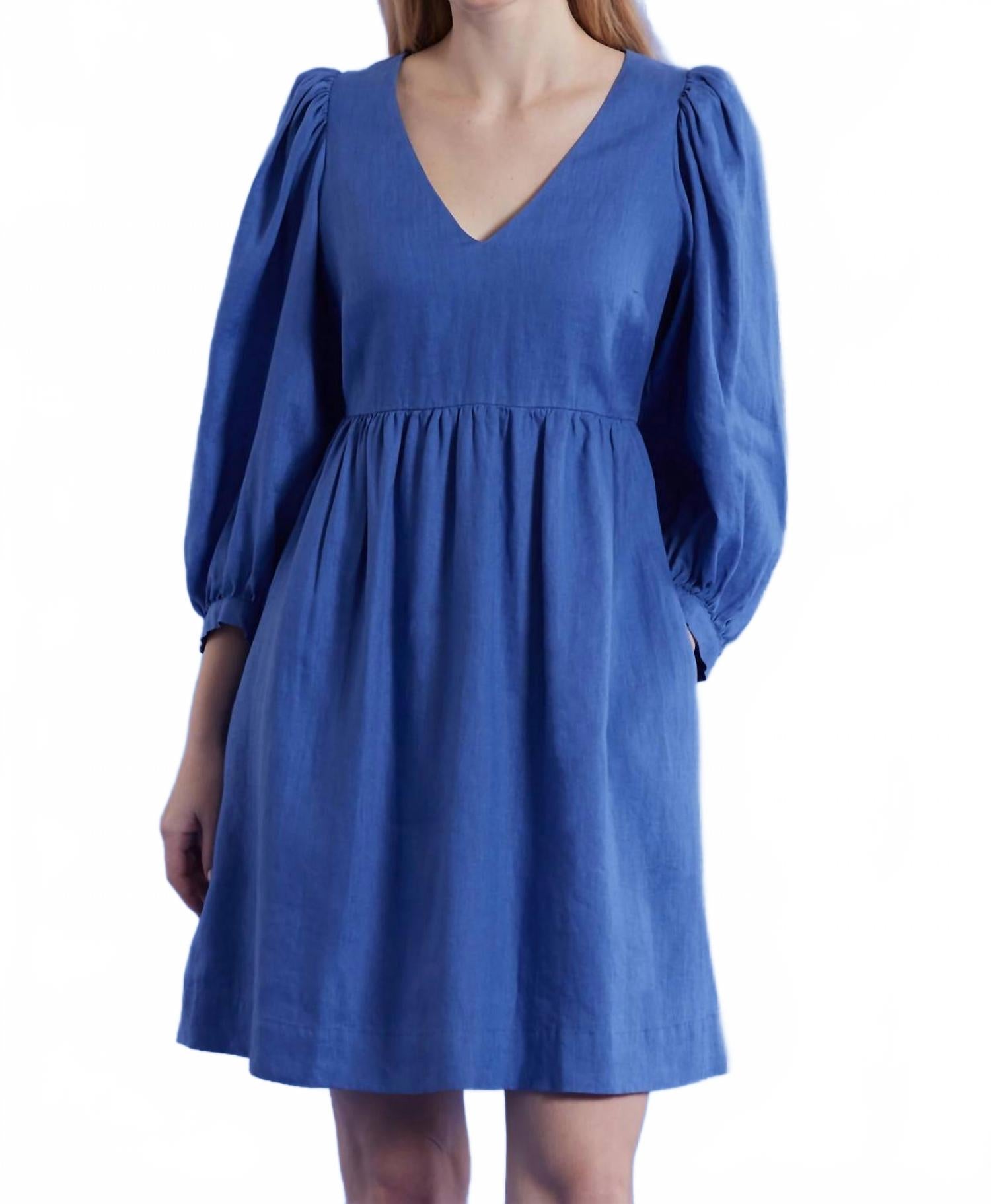 Eva Плотное льняное платье в синем цвете Tyler Boe
Eva Плотное льняное платье в синем цвете Tyler Boe