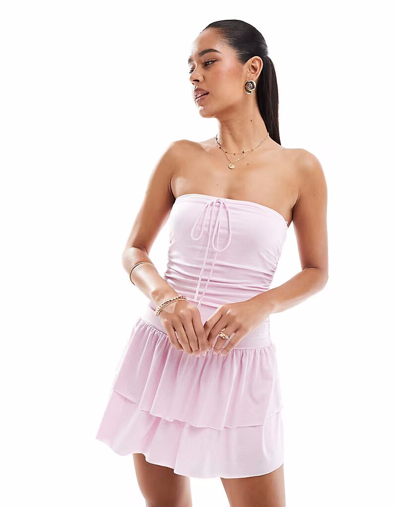 Платье-юбка мини-юбка Hollister с вырезом халтер в розовую полоску
Платье-юбка мини-юбка Hollister с вырезом халтер в розовую полоску