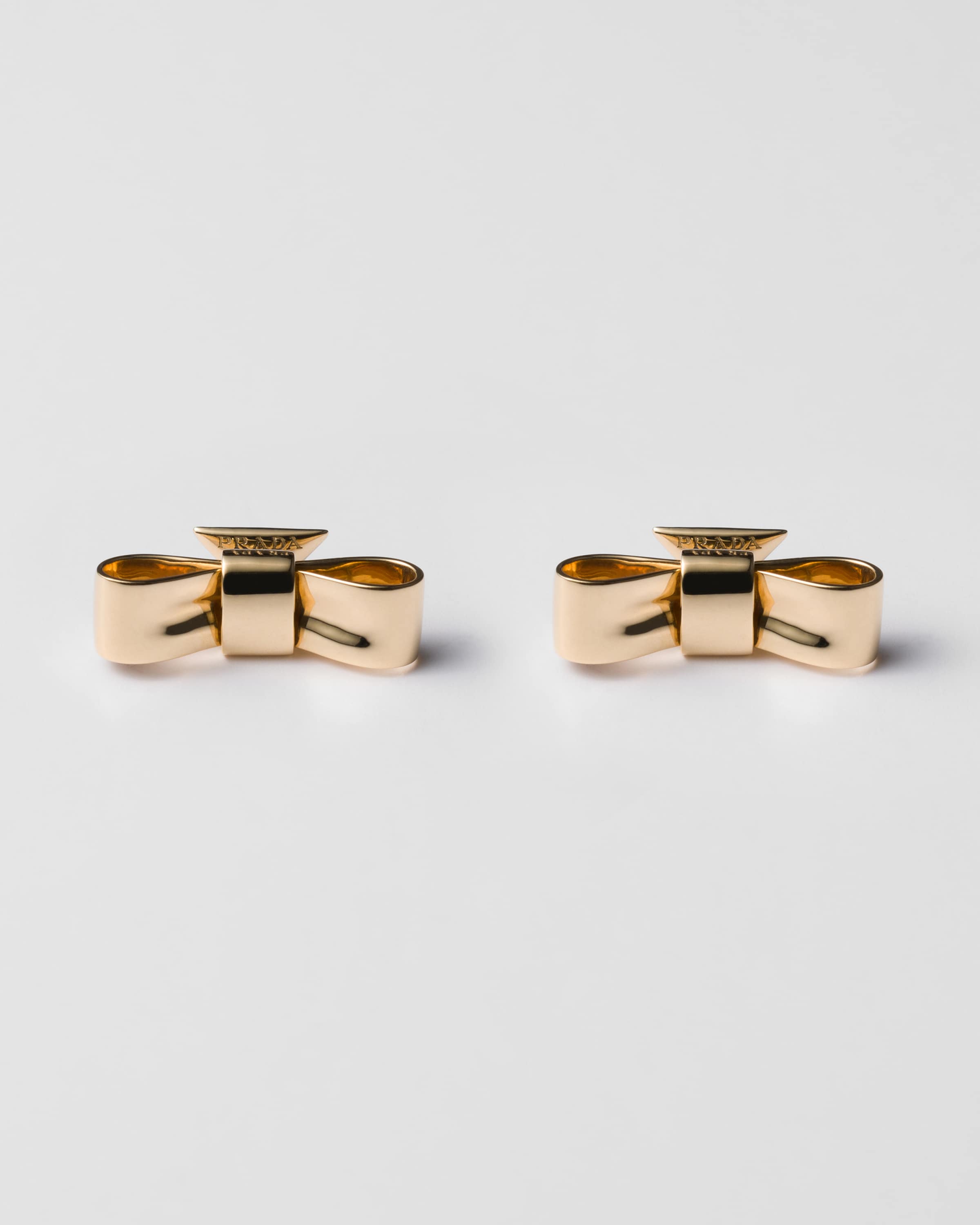 Prada Серьги Eternal Gold Bow - желтое золото
Prada Серьги Eternal Gold Bow - желтое золото