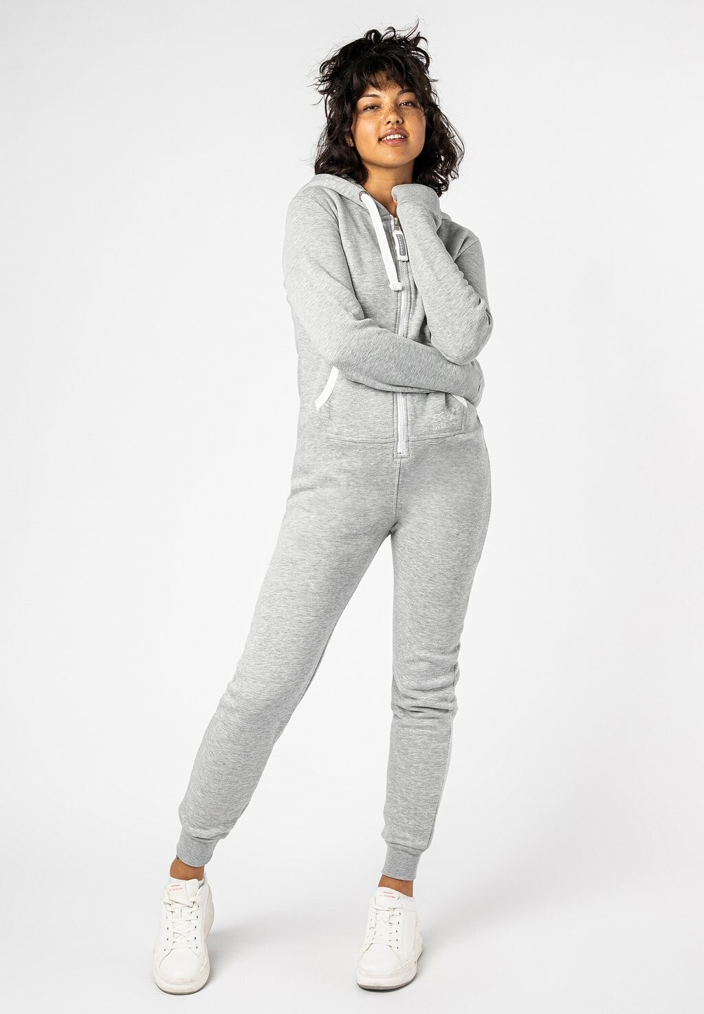 Комбинезон Eight 2 Nine, светло-серый
Комбинезон Eight 2 Nine, светло-серый