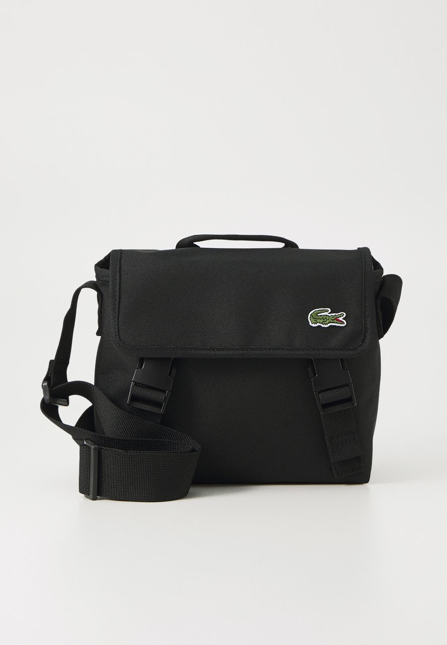 Сумка кросс-боди Lacoste CROSSOVER BAG NEOCROC, Noir/Black
Сумка кросс-боди Lacoste CROSSOVER BAG NEOCROC, Noir/Black