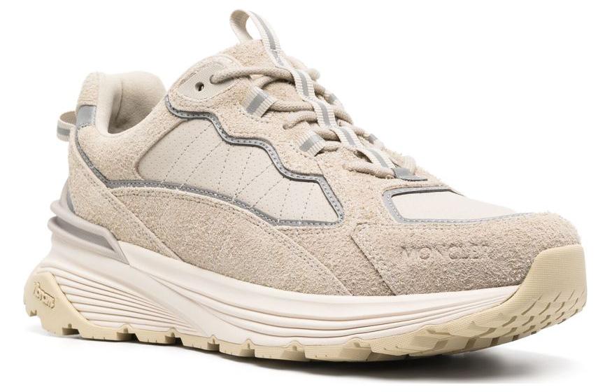 Моноклер Легкие кроссовки с панелями
Моноклер Легкие кроссовки с панелями