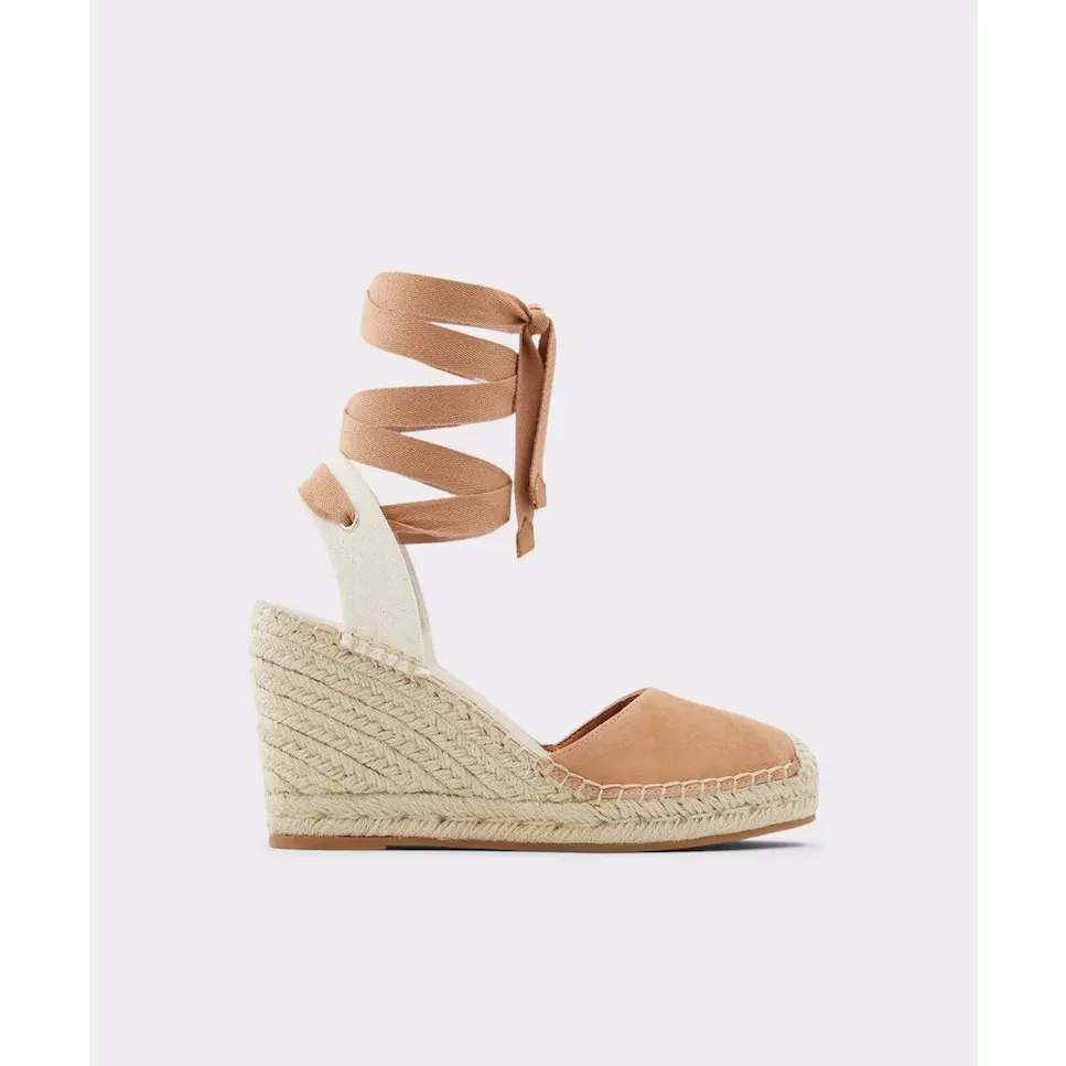 Женские коричневые кожаные эспадрильи на танкетке с круглым носком Aldo, светло-коричневый
Женские коричневые кожаные эспадрильи на танкетке с круглым носком Aldo, светло-коричневый