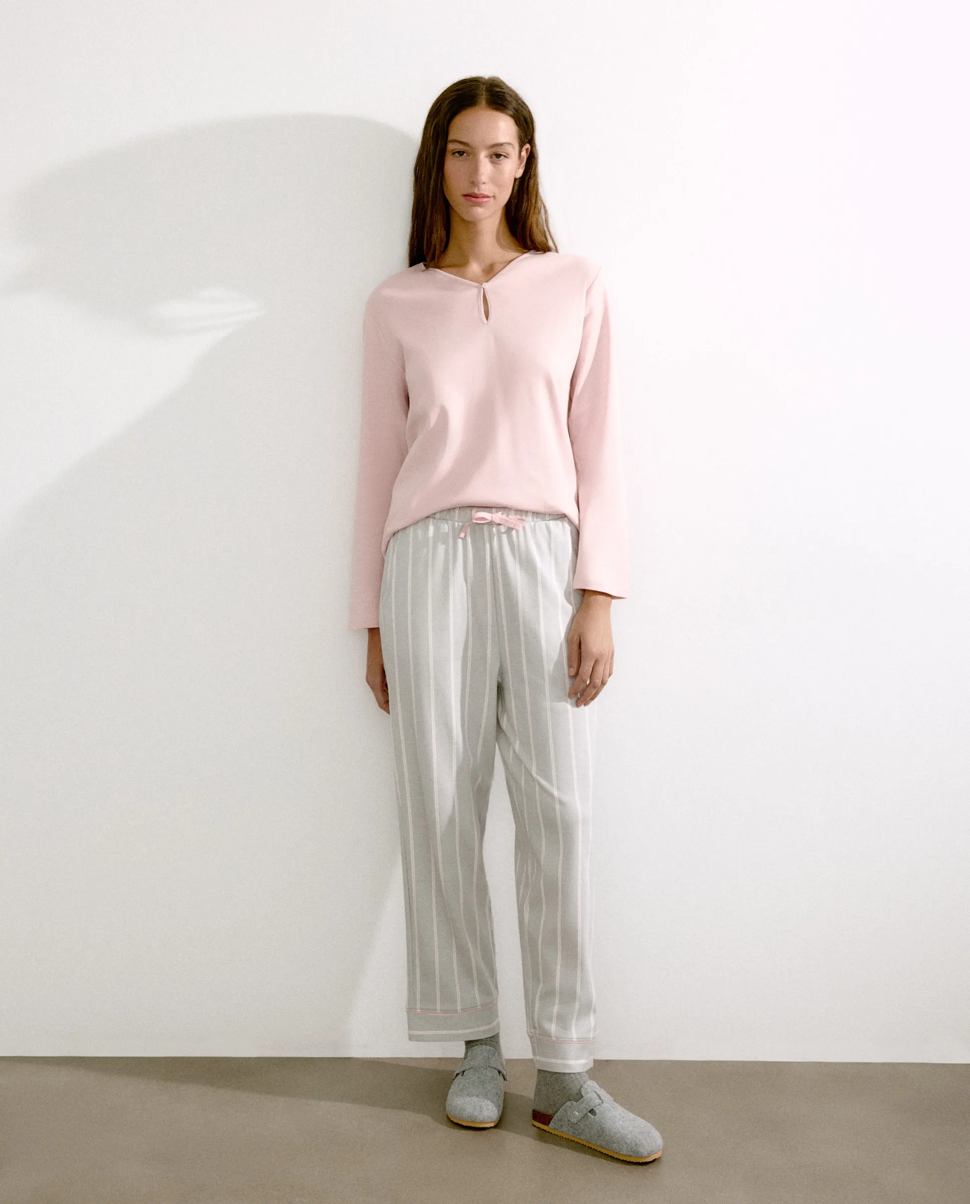 Женская пижама в полоску Énfasis, светло-серый
Женская пижама в полоску Énfasis, светло-серый