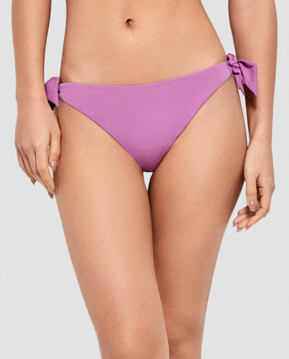 Плавки бикини с завязками из однотонной ткани Gisela, сиреневый
Плавки бикини с завязками из однотонной ткани Gisela, сиреневый
