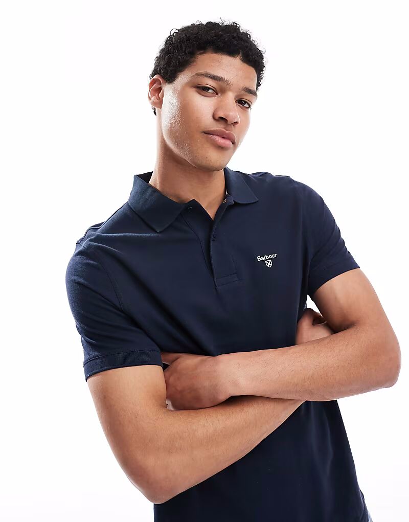 Легкая спортивная рубашка-поло Barbour темно-синего цвета 
Легкая спортивная рубашка-поло Barbour темно-синего цвета
