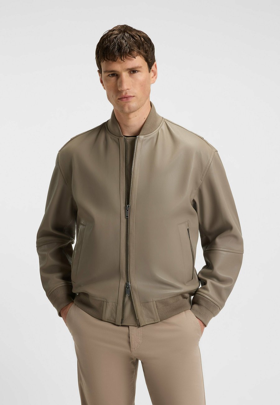 Куртка BOSS JOBRICE, Open Green Six/Green
Куртка BOSS JOBRICE, Open Green Six/Green