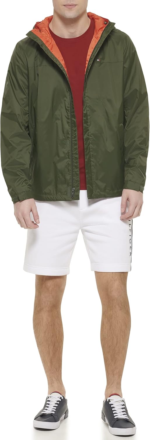 Мужская легкая дышащая водонепроницаемая куртка с капюшоном Tommy Hilfiger, Olive
Мужская легкая дышащая водонепроницаемая куртка с капюшоном Tommy Hilfiger, Olive