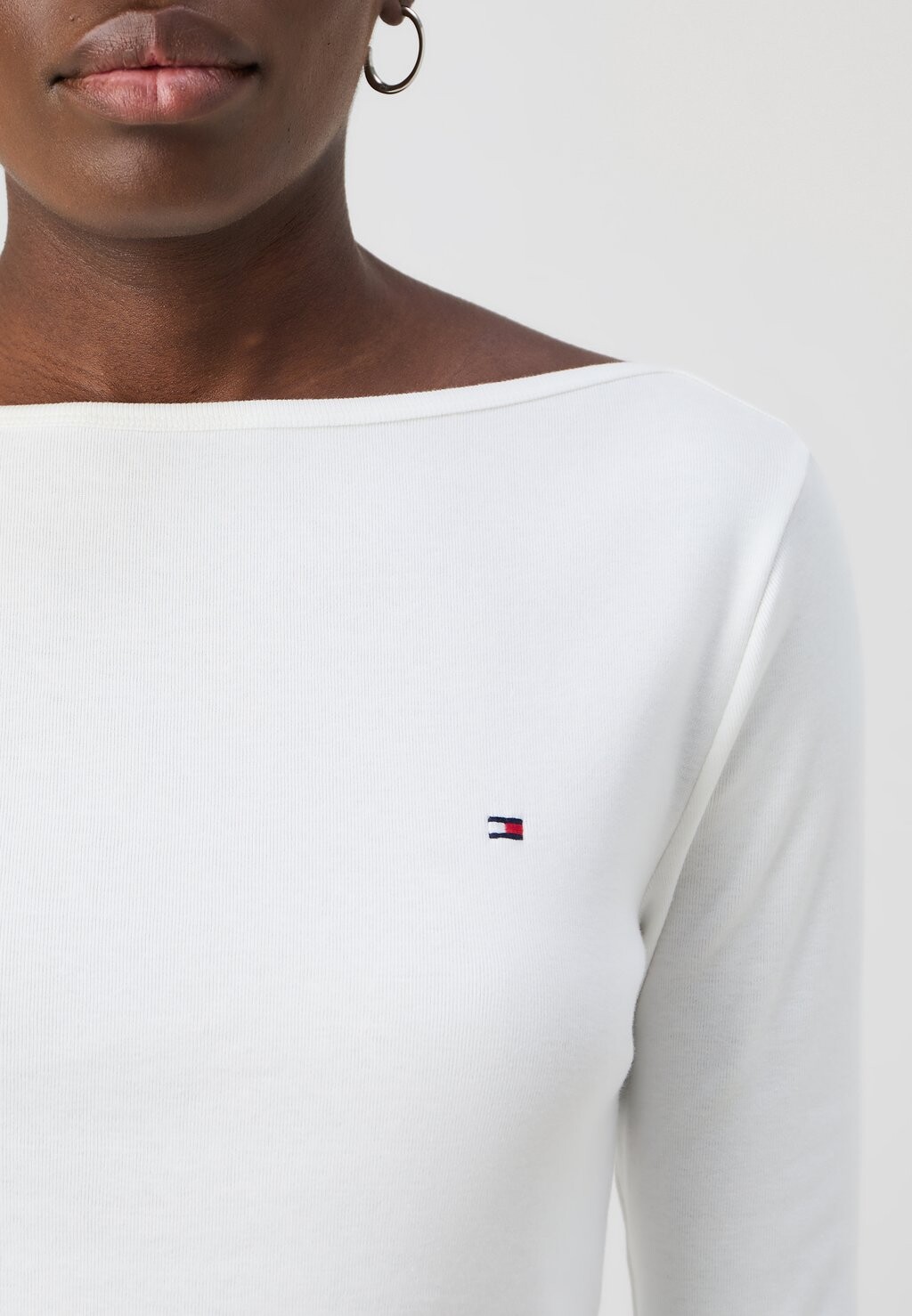 Топ с длинным рукавом New Cody Slim Boat 3/4 Tommy Hilfiger, белый
Топ с длинным рукавом New Cody Slim Boat 3/4 Tommy Hilfiger, белый