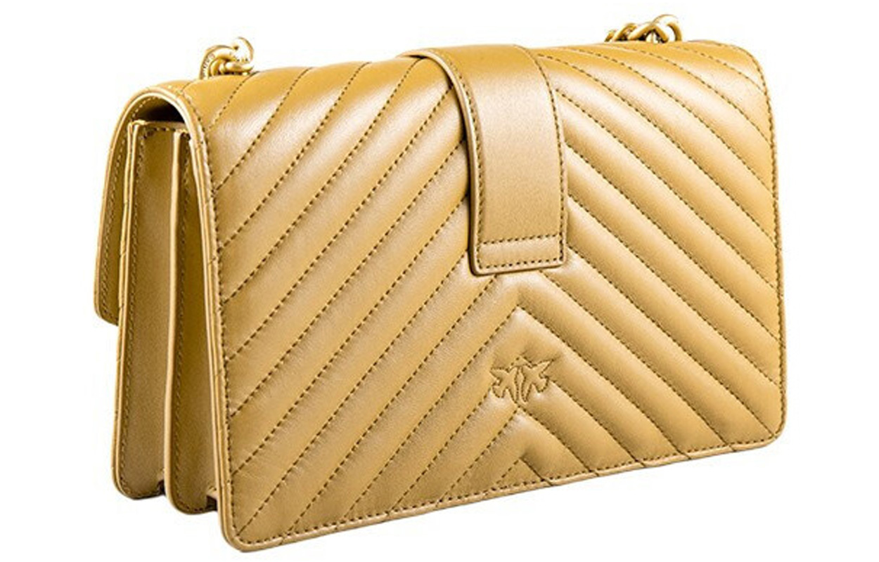 Сумка через плечо из стёганой овчины PINKO верблюжьего коричневого цвета
Сумка через плечо из стёганой овчины PINKO верблюжьего коричневого цвета