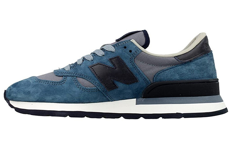 New Balance NB 990 V1 Кроссовки Мужчины
New Balance NB 990 V1 Кроссовки Мужчины