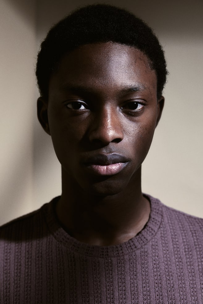 Футболка в виде вязаной крючком футболки обычного кроя H&M, коричневый
Футболка в виде вязаной крючком футболки обычного кроя H&M, коричневый