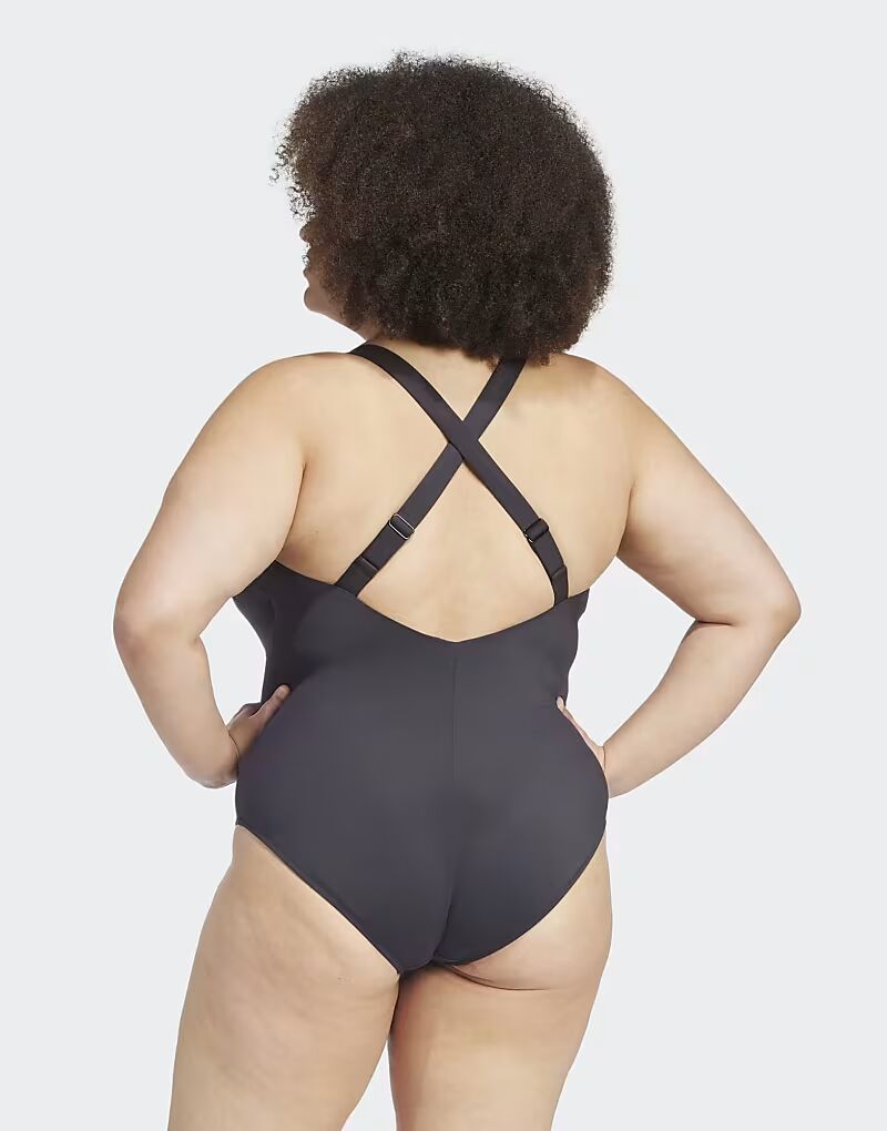 Купальник премиум-класса Adidas Performance Iconisea с мягкой чашкой x-back (большие размеры) в черном и белом цветах
Купальник премиум-класса Adidas Performance Iconisea с мягкой чашкой x-back (большие размеры) в черном и белом цветах