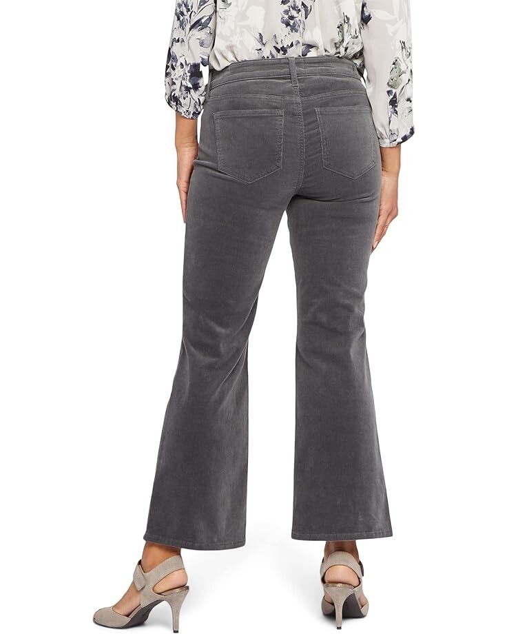 Джинсы NYDJ Relaxed Flare in Overcast, цвет Overcast
Джинсы NYDJ Relaxed Flare in Overcast, цвет Overcast