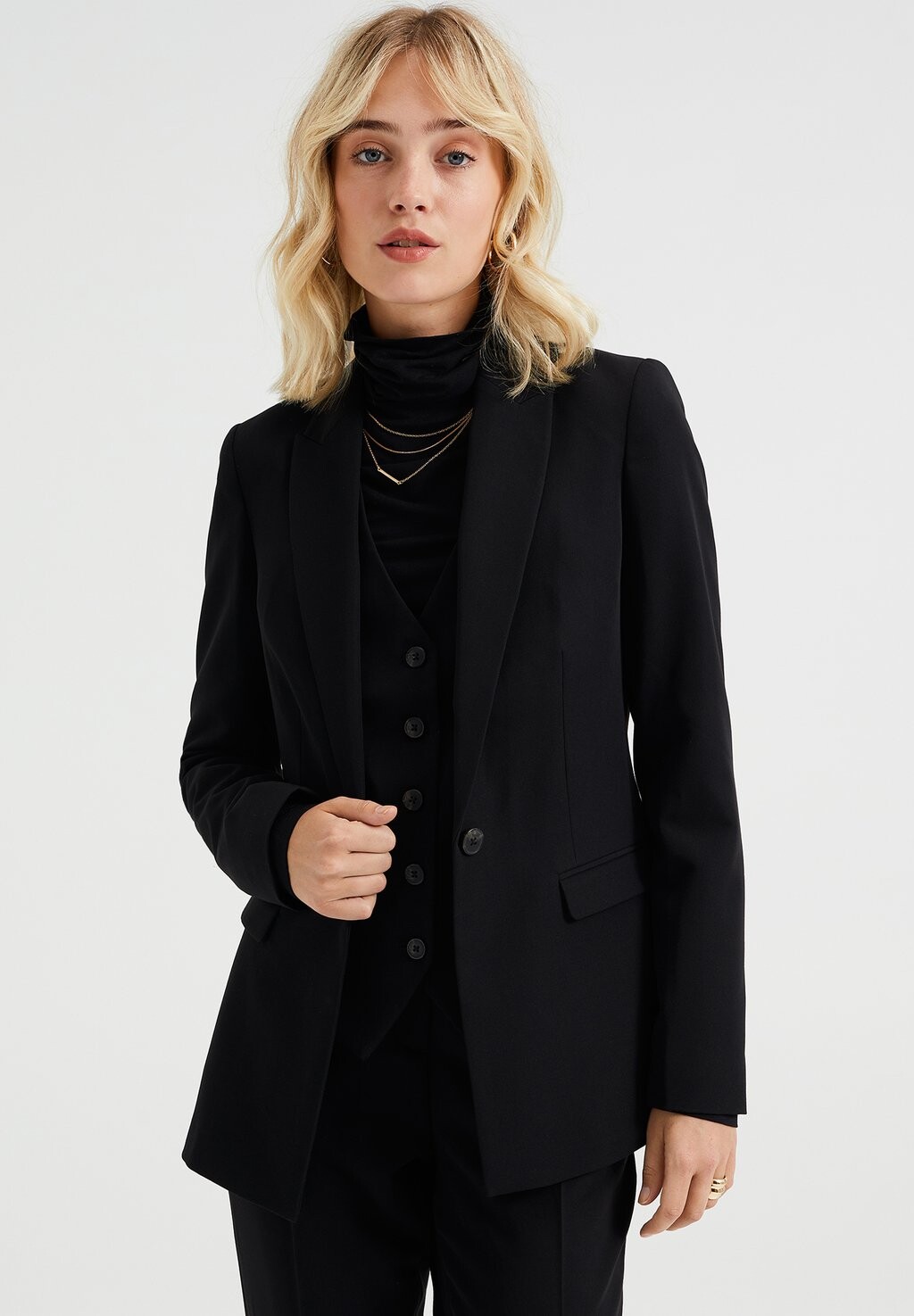 Блейзер WE Fashion, черный
Блейзер WE Fashion, черный