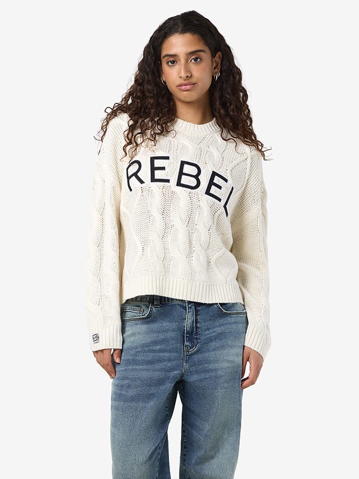 Белый свитер Noisy may
Белый свитер Noisy may