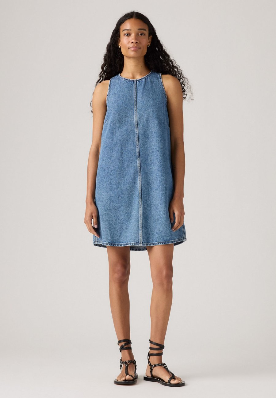Платье Levi's SHIFT DRESS, Swipe Right/Blue Denim
Платье Levi's SHIFT DRESS, Swipe Right/Blue Denim