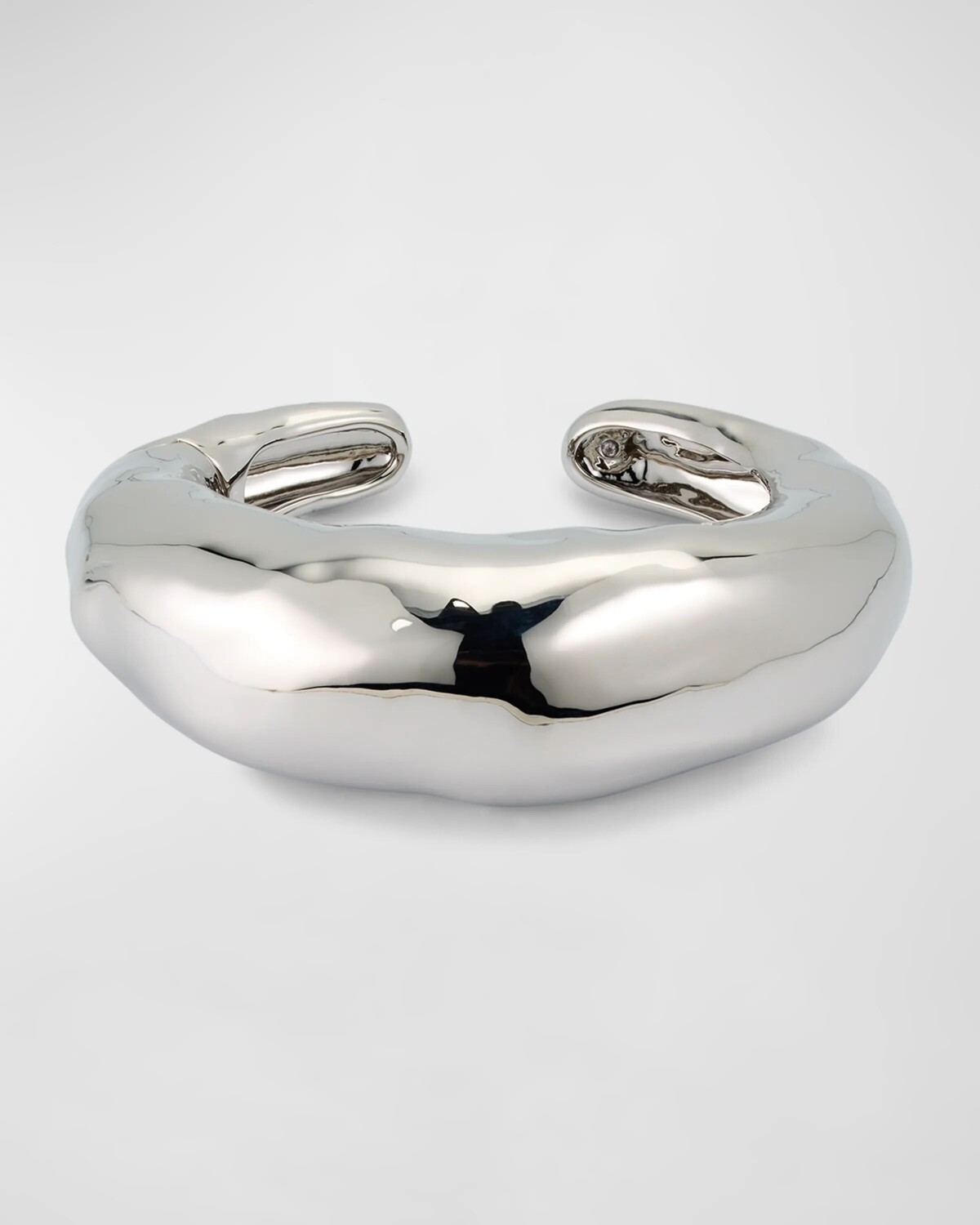 Большой шарнирный браслет-манжета цвета расплавленного серебра Alexis Bittar, цвет Silver
Большой шарнирный браслет-манжета цвета расплавленного серебра Alexis Bittar, цвет Silver