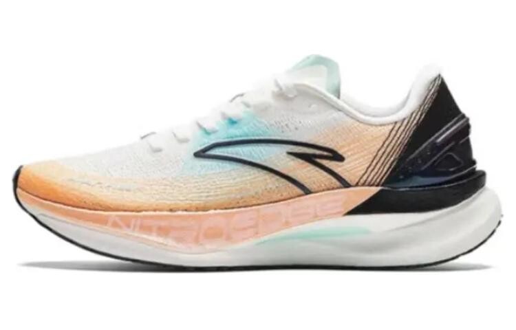 Кроссовки Champion Series для бега мужские с низким верхом, белые/оранжевые/синие Anta
Кроссовки Champion Series для бега мужские с низким верхом, белые/оранжевые/синие Anta