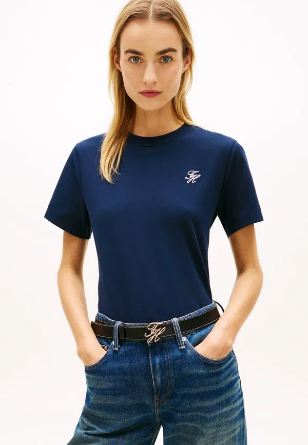 Футболка с вышитым логотипом, круглый вырез, базовая футболка Tommy Hilfiger, Dark Night Navy, Синий, Футболка с вышитым логотипом, круглый вырез, базовая футболка Tommy Hilfiger, Dark Night Navy
Футболка с вышитым логотипом, круглый вырез, базовая футболка Tommy Hilfiger, Dark Night Navy, Синий, Футболка с вышитым логотипом, круглый вырез, базовая футболка Tommy Hilfiger, Dark Night Navy