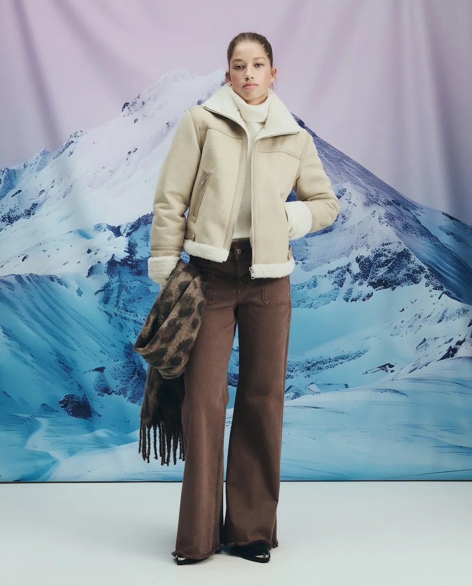 Женская двухсторонняя замшевая куртка Green Coast, экрю
Женская двухсторонняя замшевая куртка Green Coast, экрю