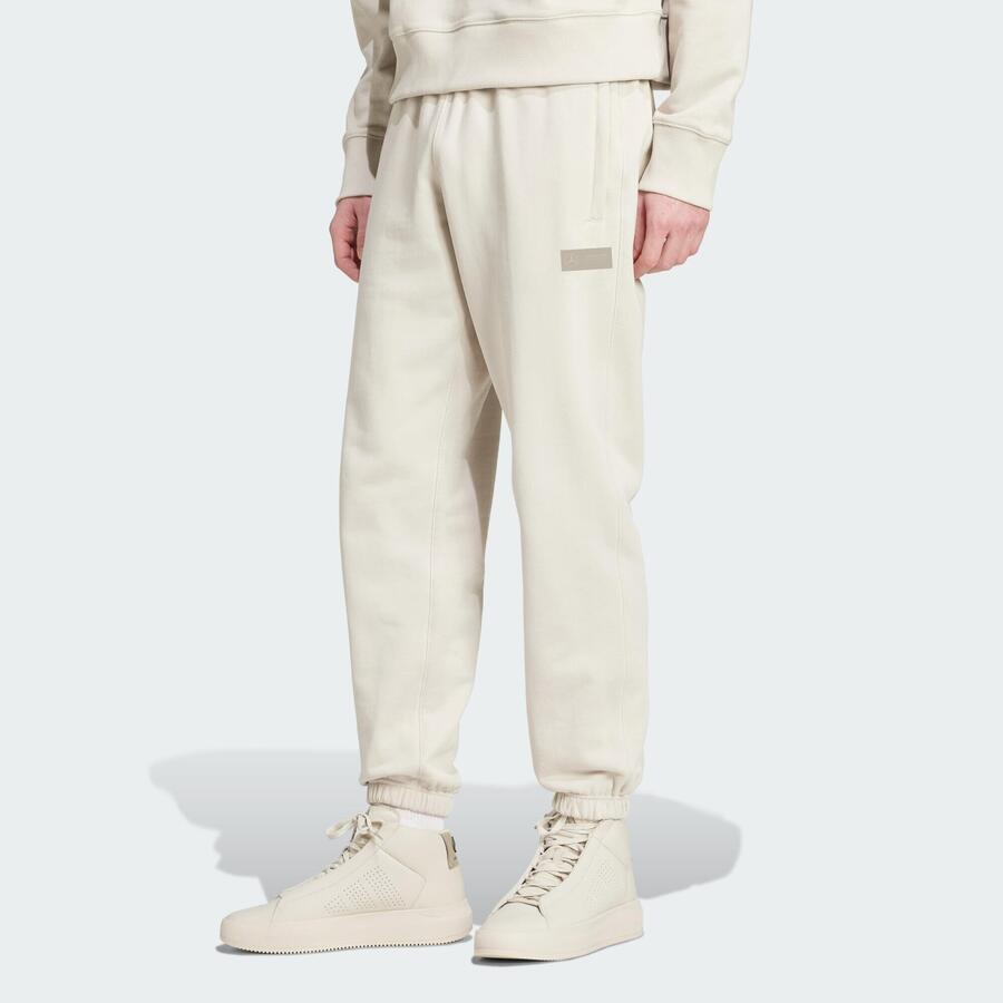 ADIDAS Спортивные брюки премиум-класса MERCEDES - AMG PETRONAS FORMULA ONE TEAM
ADIDAS Спортивные брюки премиум-класса MERCEDES - AMG PETRONAS FORMULA ONE TEAM