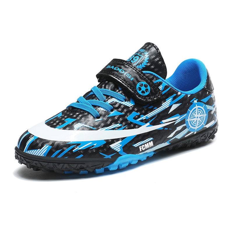 Футбольные бутсы детские, износостойкие, противоскользящие FCMM, черный/синий
Футбольные бутсы детские, износостойкие, противоскользящие FCMM, черный/синий