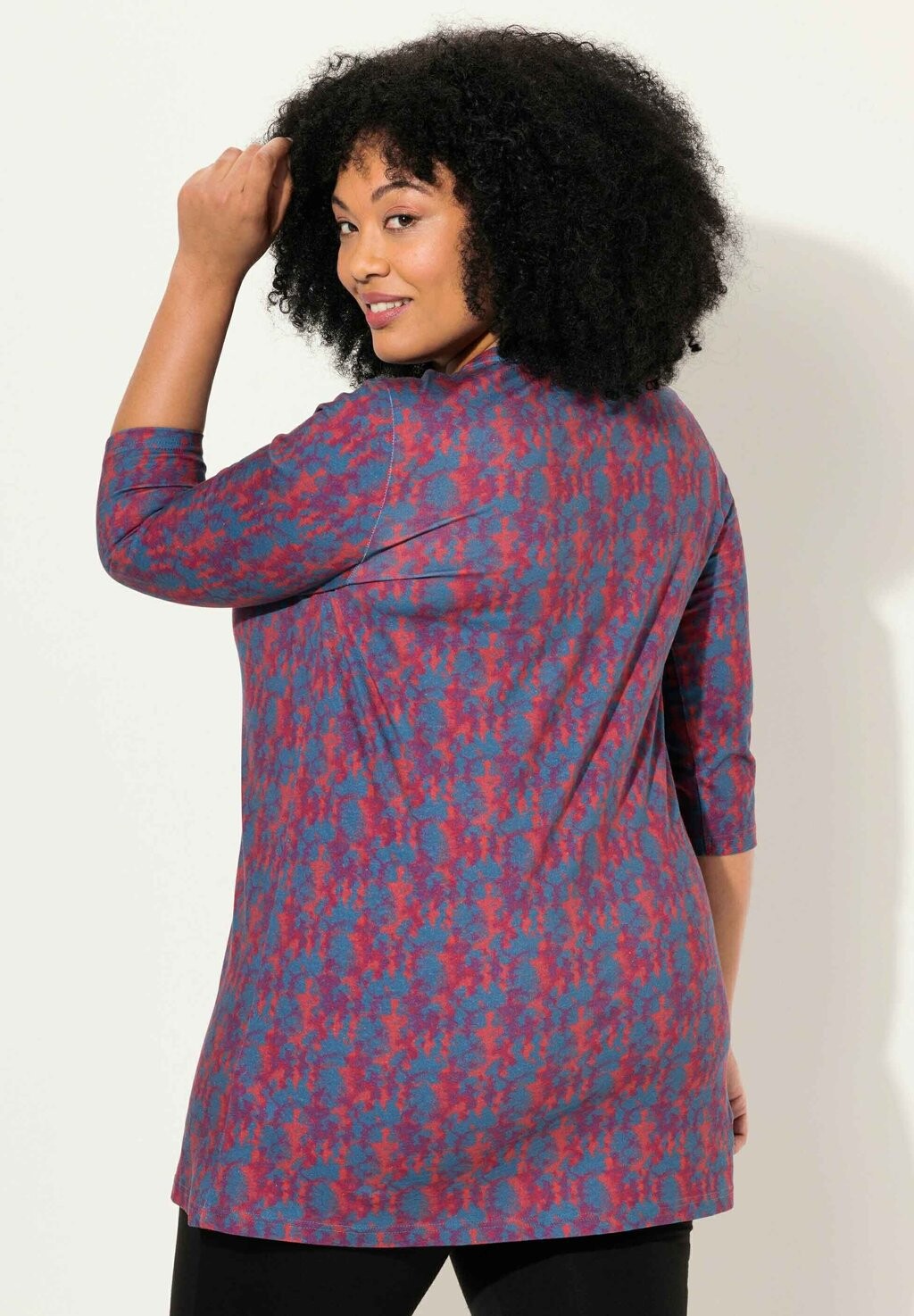 Топ с длинными рукавами TIE DYE-INSPIRED Ulla Popken, цвет Berry
Топ с длинными рукавами TIE DYE-INSPIRED Ulla Popken, цвет Berry