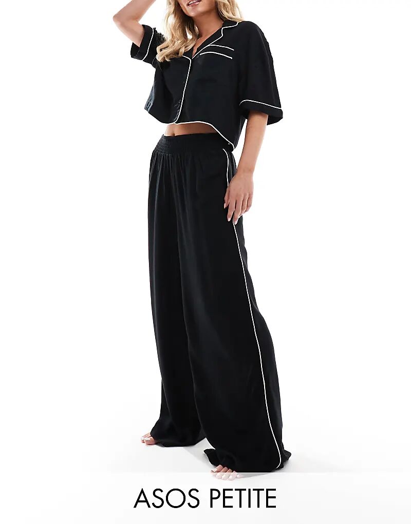 Супермягкие обтягивающие широкие пижамные брюки черного цвета с контрастной окантовкой ASOS
Супермягкие обтягивающие широкие пижамные брюки черного цвета с контрастной окантовкой ASOS